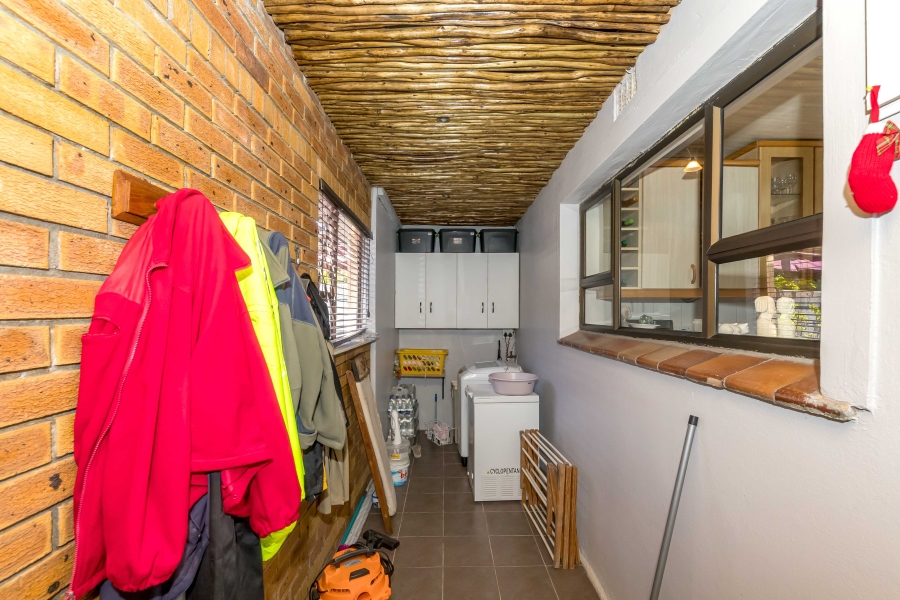 4 Bedroom Property for Sale in Athlone Western Cape